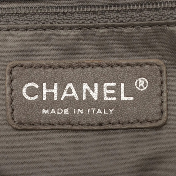 Chanel Lambskin Quilted Sharpei Frame Tote Black Silver Hardware - Picture 11 of 12